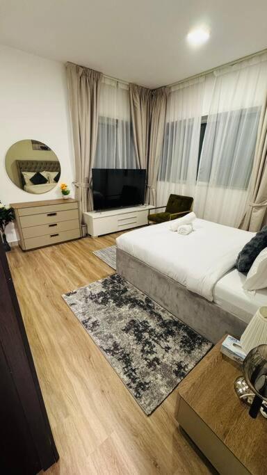 Pride -Spacious 3Br Luxury Apartment Close To The Metro Station Dubai Eksteriør bilde