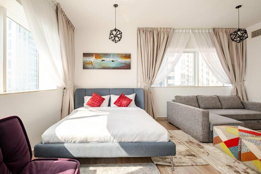 Pride -Spacious 3Br Luxury Apartment Close To The Metro Station Dubai Eksteriør bilde